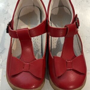 L’amour red dress shoe